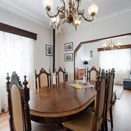 Holiday home Guestready - A Classic Portuguese-style *