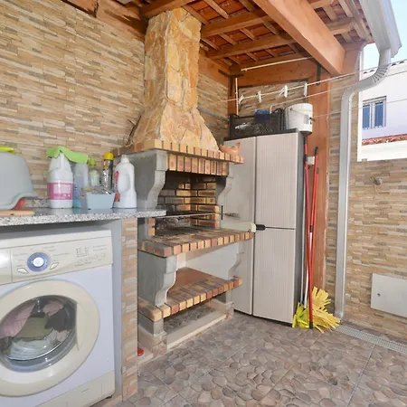 Peaceful Patio & Bbq House-nazare Casa vacanze Nazaré